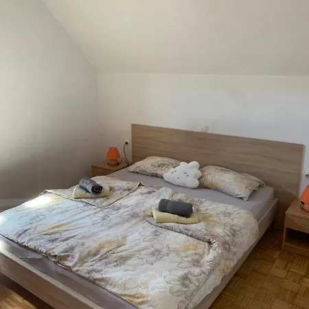 Hébergement de vacances Lotty Catez ob Savi